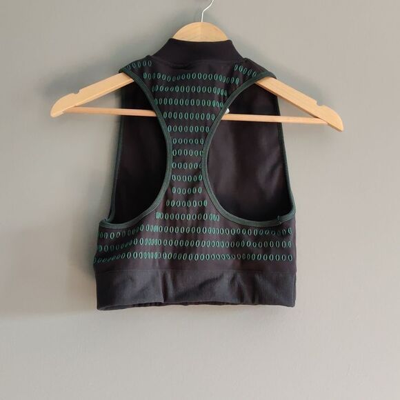 📏Fabletics Crop Top - Picture 2 of 2